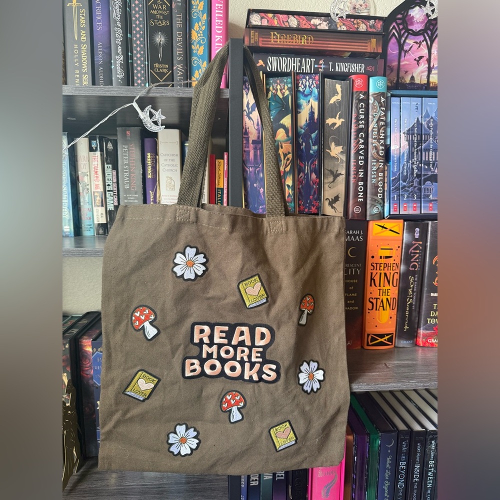 Read more books tote